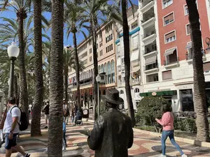 Tips voor een stedentrip Alicante aan de Costa Blanca in Zuid-Spanje: bezienswaaardigheden | dichtstbijzijnd vliegveld | beste reisperiode | leuke slaapplekken