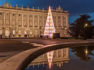 Rond kerst in Madrid? Geniet van een gezellige kerstmarkt, sfeervolle verlichting, levende kerstverhalen en meer...