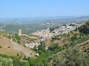 Bij een vakantie in de provincie Jaén in Spanje geniet je van een landschap vol olijfbomen, gecombineerd met prachtige Renaissance steden