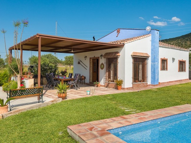 vakantiehuis-villa-la-colina-lacasita-malaga-andalusie-650x488.jpg