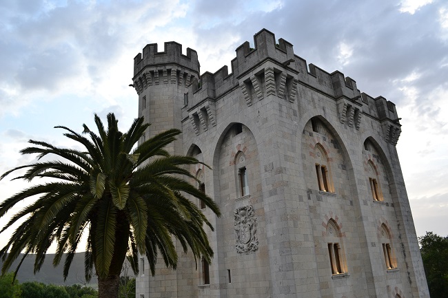 hoofdtoren-kasteel-Arteaga-Urdaibai-baskenland-foto-spanjevoorjou.jpg