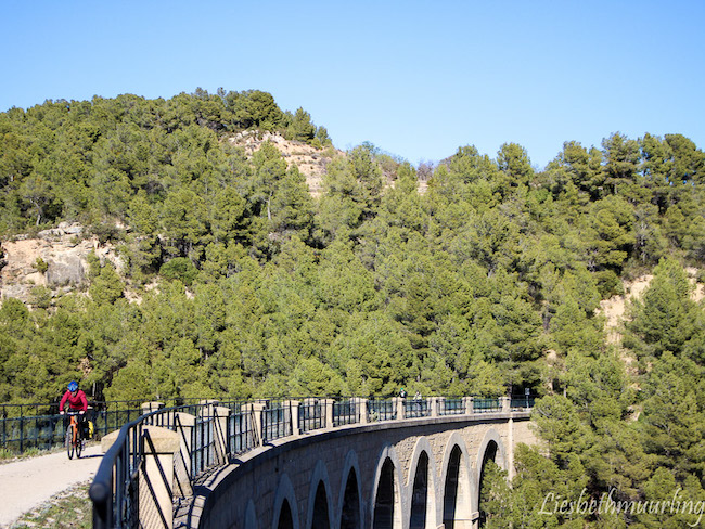 Vía verde del Ebro door Aragón en Tarragona (Catalonië)