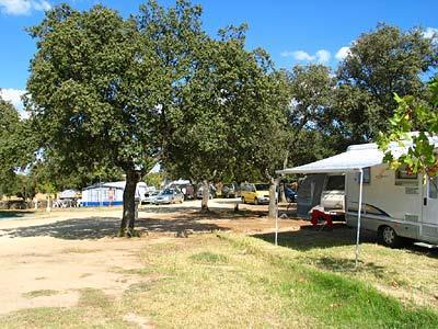 camping-monfrague-extremadura-staanplaatsen.jpg