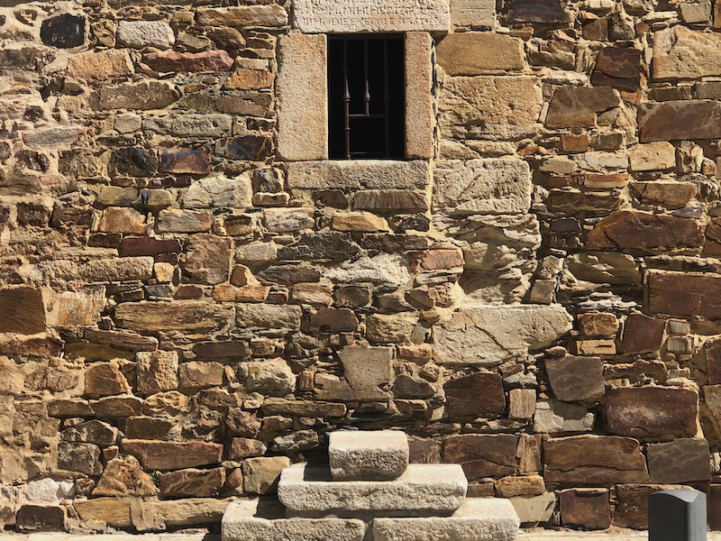 De cel van de ingemetselde vrouwen in Astorga