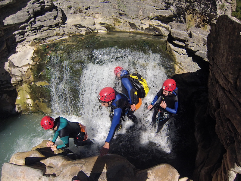 Er zijn al eenvoudige canyoning tours in de Spaanse Pyreneeën voor kinderen vanaf 5/6 jaar