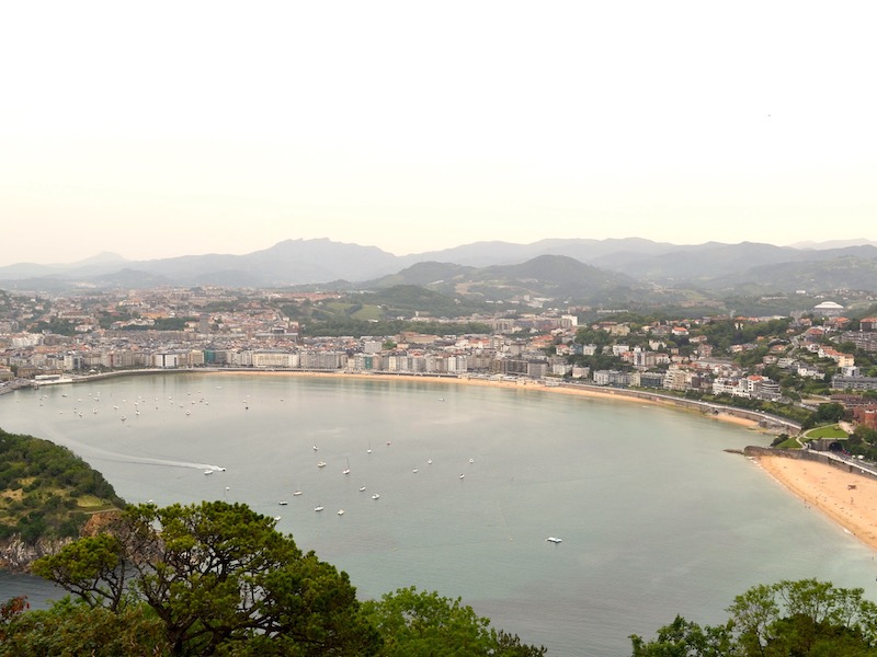 San Sebastian en Concha baai gezien vanaf Monte Igueldo