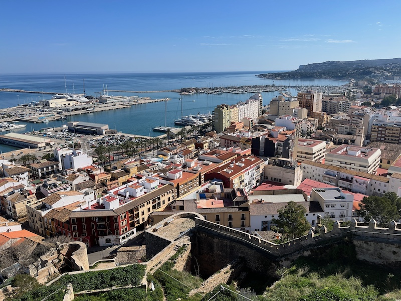 Inspiratie voor vakantie in Dénia (Costa Blanca): bezienswaardigheden | leuk om te doen | eet-& drinkplekken | bereikbaarheid | vakantiehuizen & appartementen