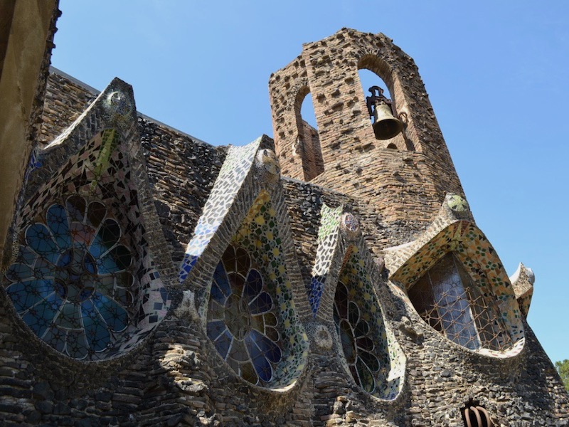 Detail van Gaudí's crypte van Colònia Güell in Santa Coloma de Cervelló | Foto: Spanjevoorjou