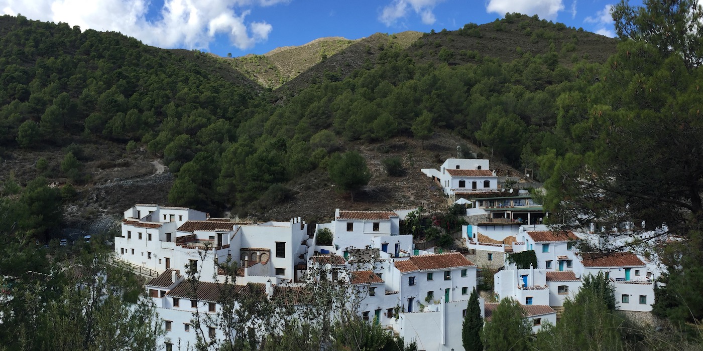 Opgeknapt berggehucht El Acebuchal bij Frigiliana (Zuid-Spanje)