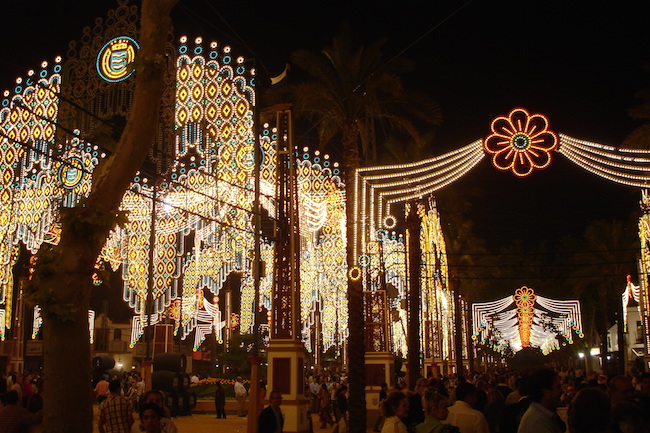 Verlichting tijdens de Feria del Caballo in Jerez de la Frontera