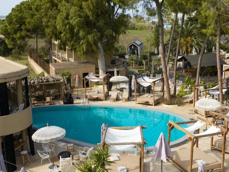 Luxe kamperen op Ibiza bij glampnig Parco Ibiza