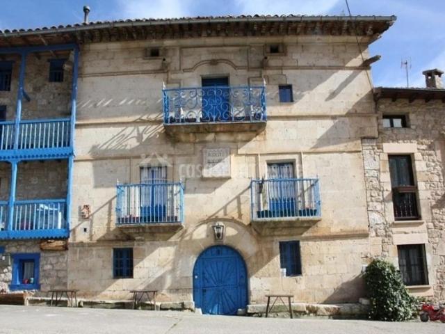 Hotel Cassa de Lolo y Vicent aan de Ebro rivier in Spanje