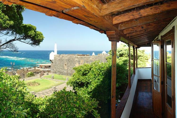 hotel-isla_baja_suites-garachico-tenerife-elizawashere-750x500.jpg