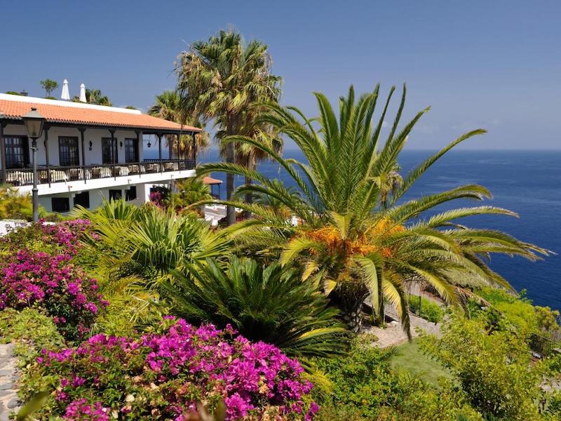 Hotel Jardín Tecina aan het Playa de Santiago strand op La Gomera
