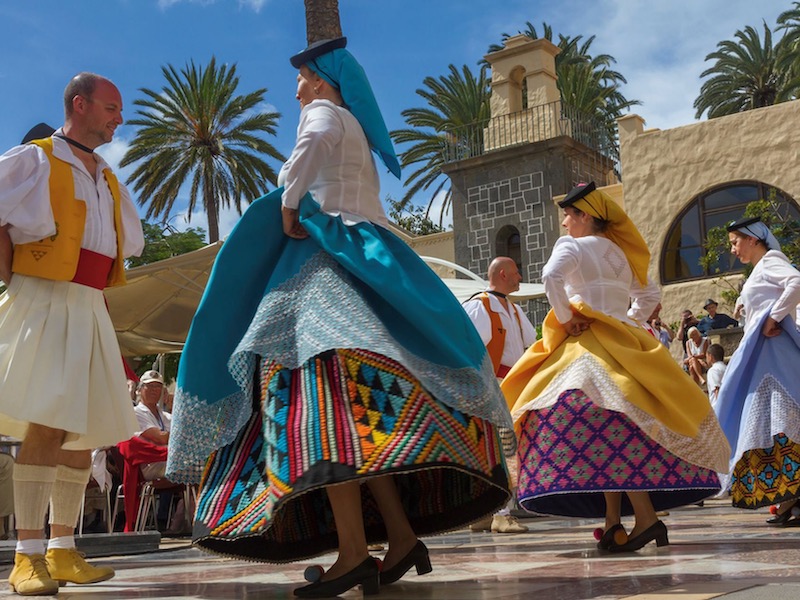 Kleurrijke klederdracht op Gran Canaria