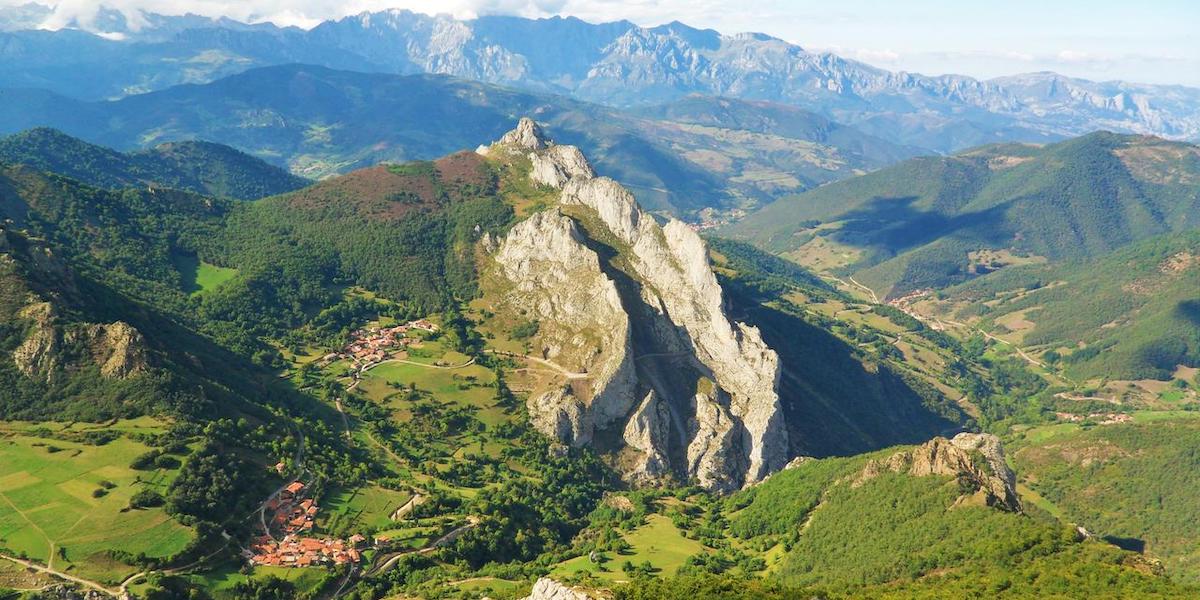 Het Liébana gebied in Cantabrië - aan de voet van de Picos de Europa