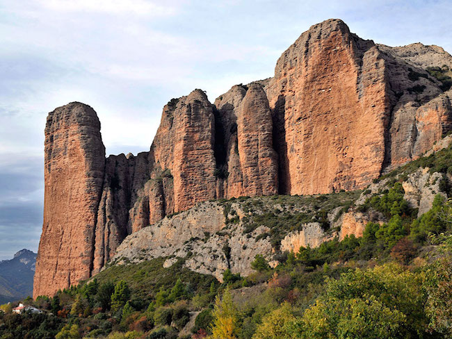 Mallos de Riglos in de regio Aragón (Spanje)