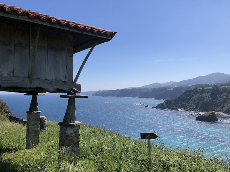 Uitzichtpunt Mirador de la Regalina in Cadavedo (Asturië) 