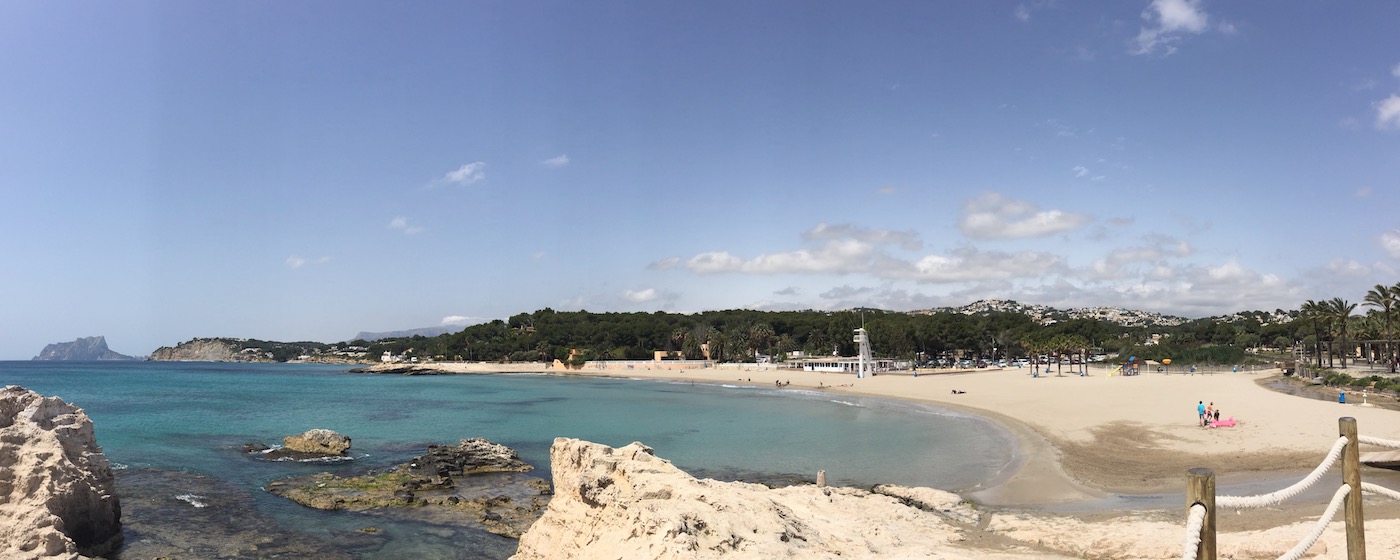 Heerlijk zandstrand in Moraira (Costa Blanca)