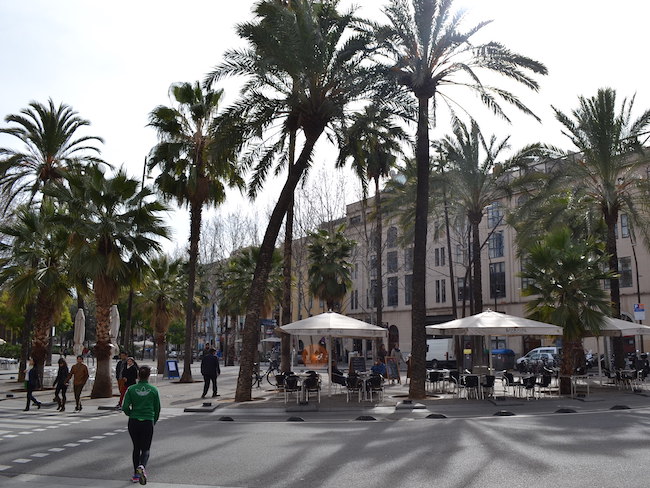 Gaudi's eerste publieke kunstwerk in Barcelona