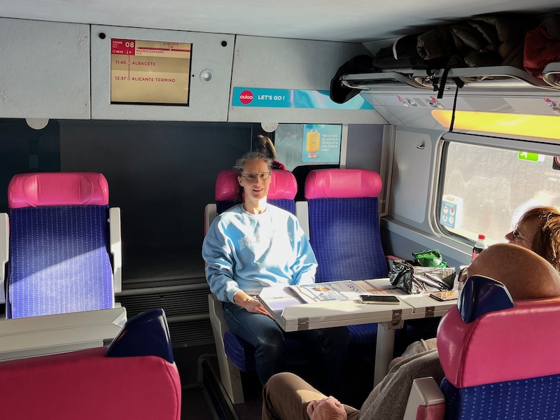 Ria in low cost hogesnelheidstrein in Spanje
