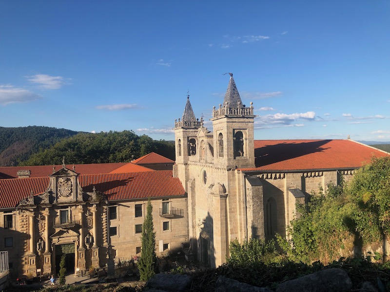 Het Santo Estevo klooster in de Ribeira Sacra del Sil (Galicië)