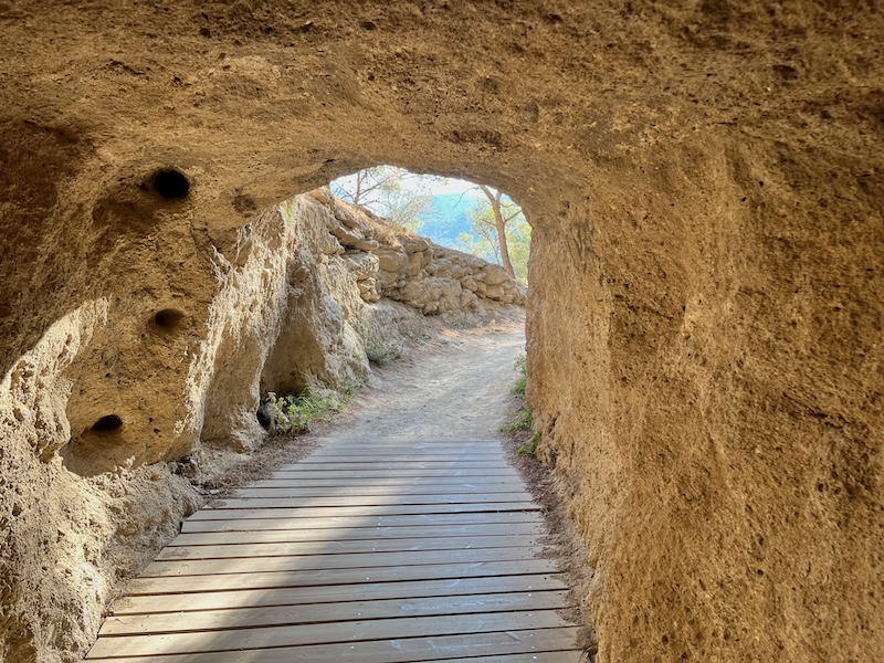 De tunnel naar het startpunt van de Caminito del Rey wandeling