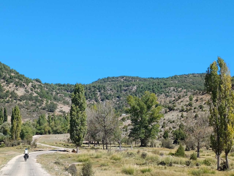 Fietsen over de Via Verde de los Ojos negros, de langste Via Verde van Spanje