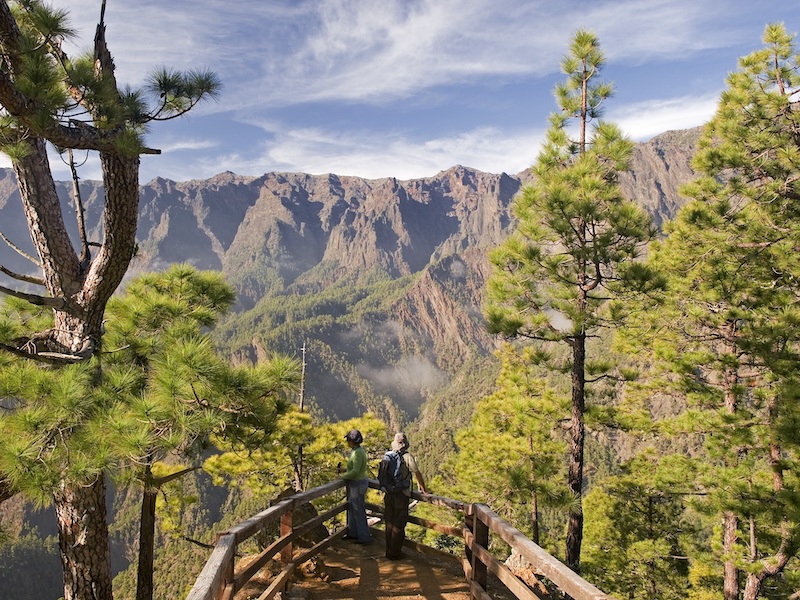 wandelvakantie-La_Palma-canarische_eilanden-nationaalpark-caldera_de_taburiente-MiradorLaCumbrecita-SaulSantos-800x600.jpg