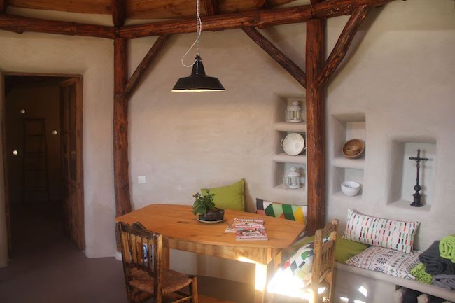 woonkamer-casa_luna-cortijo_vista_infinita-alhama_de_granada-andalusie.jpg