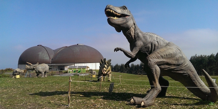 Foto: museo jurásico de asturias (dinosaurusmuseum in Asturië, Noord Spanje)