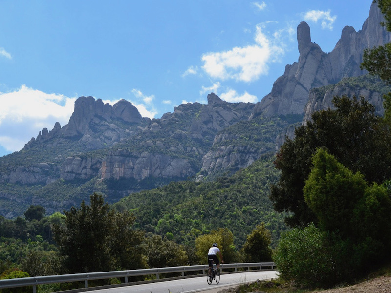 Fietsen op de Muntanya de Montserrat (Barcelona, Catalonië)