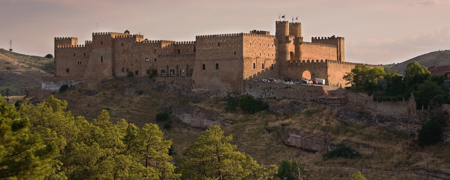Het Parador hotel in het kasteel van Sigüenza (Guadalajara, Castilla La Mancha)