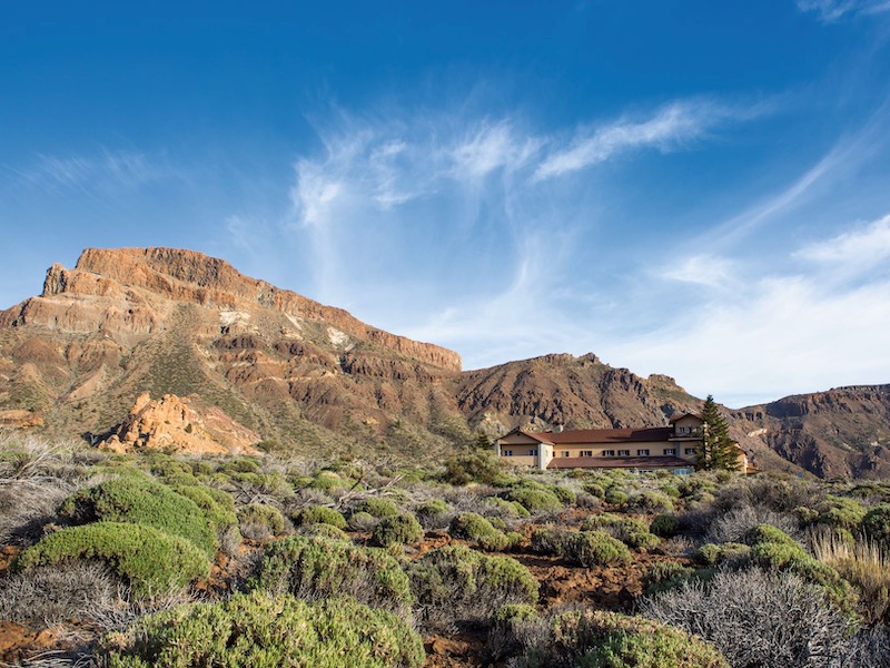 Parador hotel en informatiecentrum in nationaal park El Teide op Tenerife