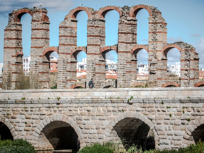 Romeinse brug en aquaduct Los Milagros in Merida