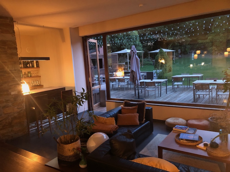 Algemene ruimte en tuin No-Mad hotel Molinaseca