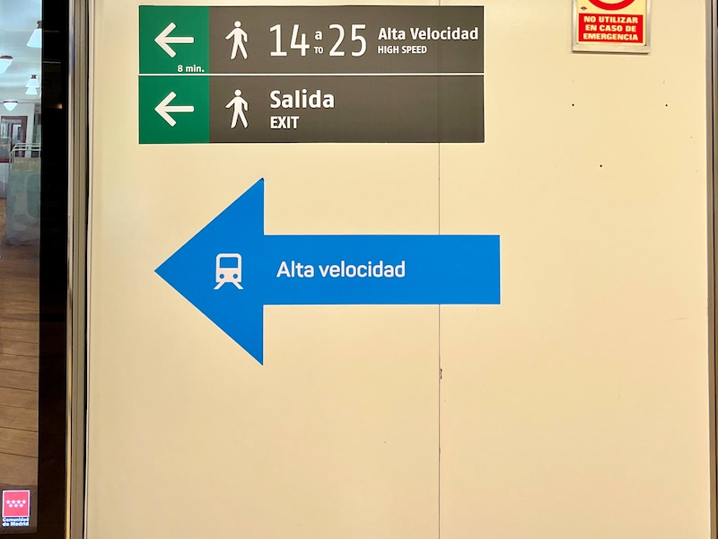 Bord naar hogesnelheidstreinen Madrid Chamartín