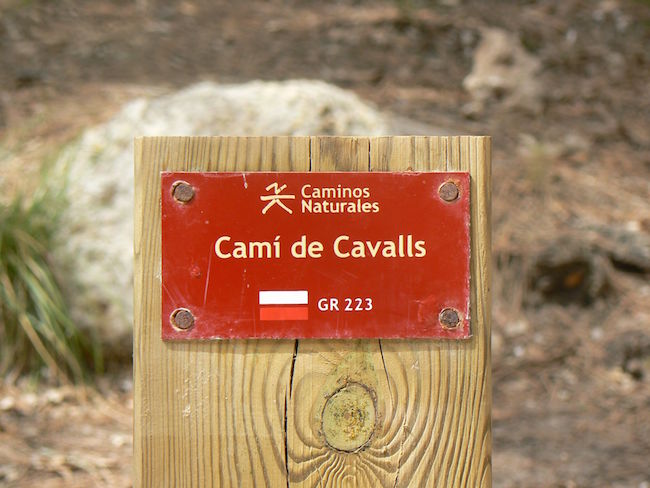 Bord Camí de Cavalls pad op Menorca