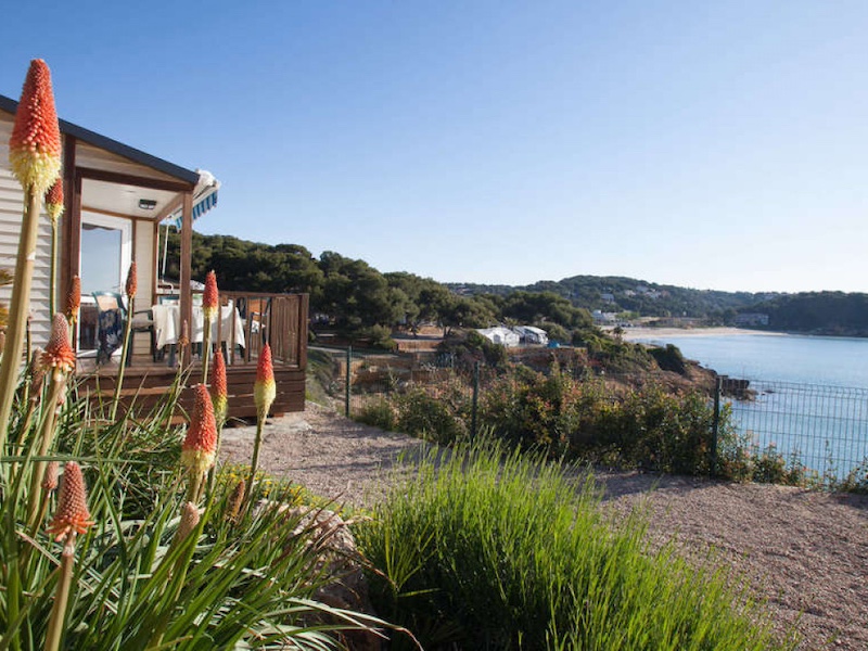 Camping Torre de la Mora aan de Costa Dorada in Catalonië