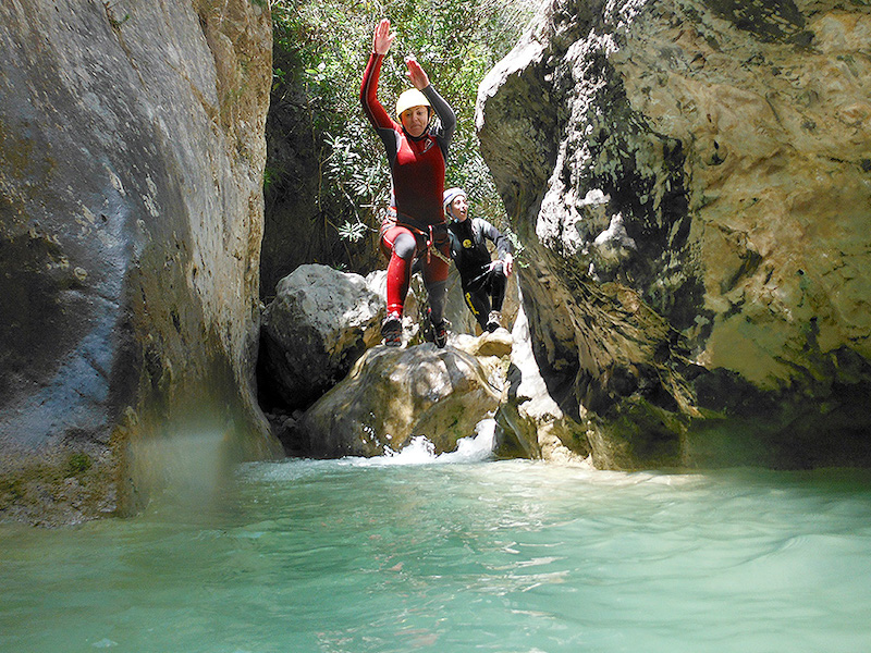 Canyoning in de omgeving van vakantieprakje Casa del Mundo