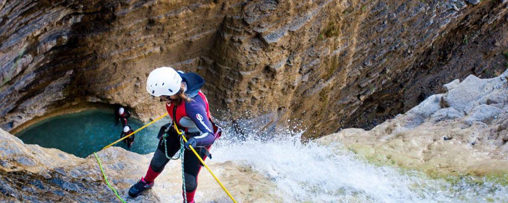 Canyoning in de Spaanse Pyreneeën  - Foto: Lolo Francos