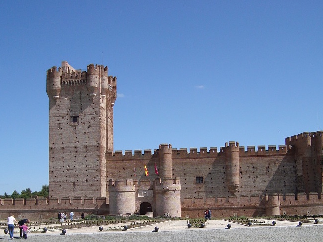 Middeleeuwse kastelen in de omgeving van Valladolid (Midden Spanje)