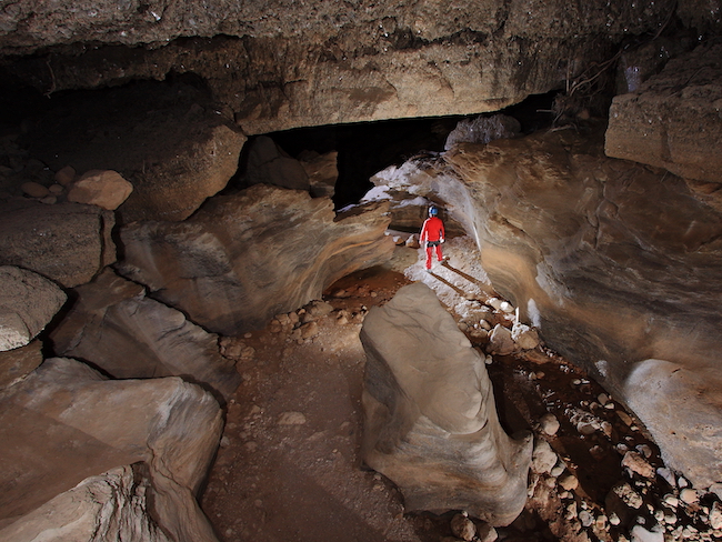 Rondleiding met professionele gids door grotten van Sorbas