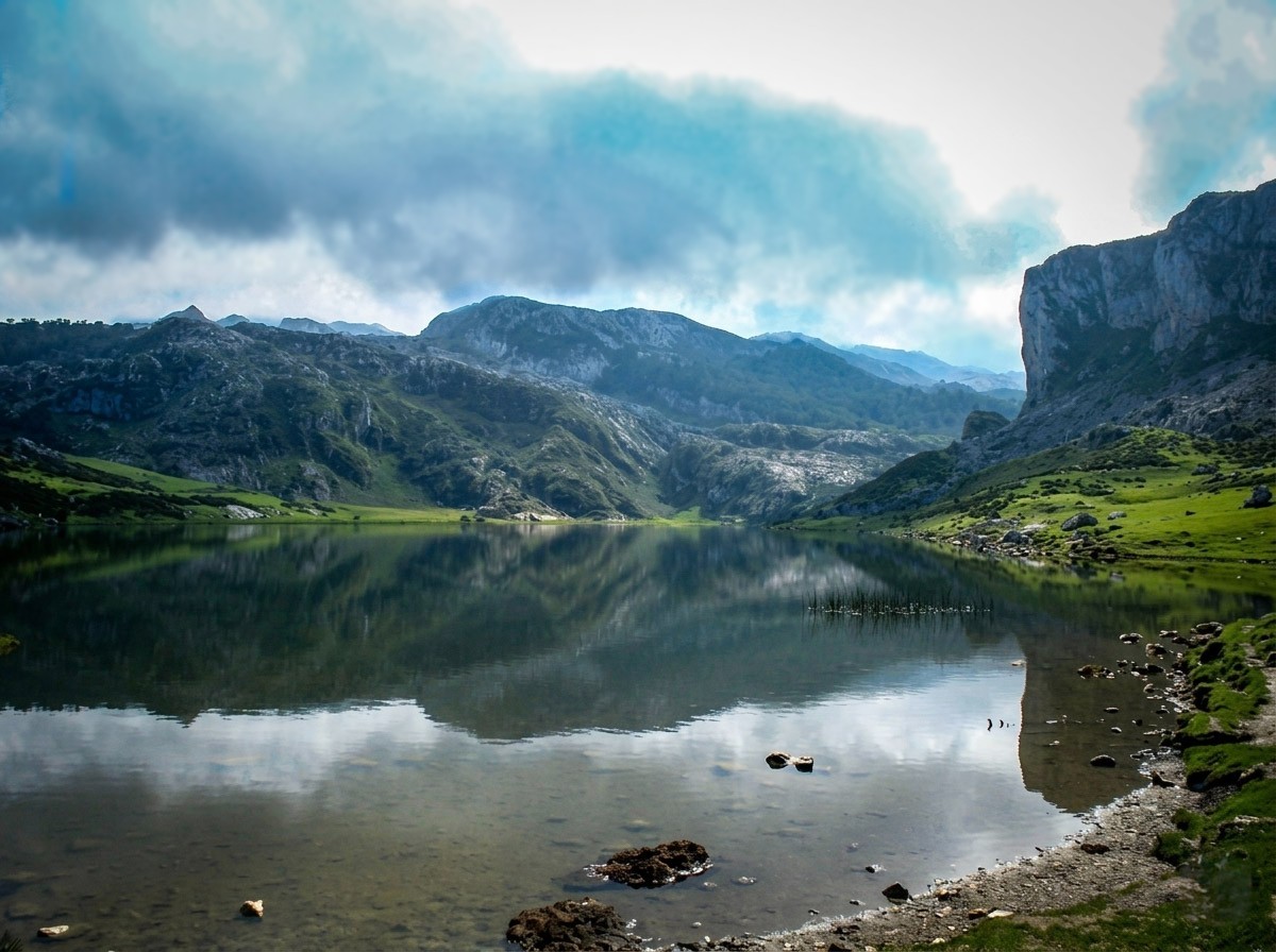 Het Ercina bergmeer in Asturië