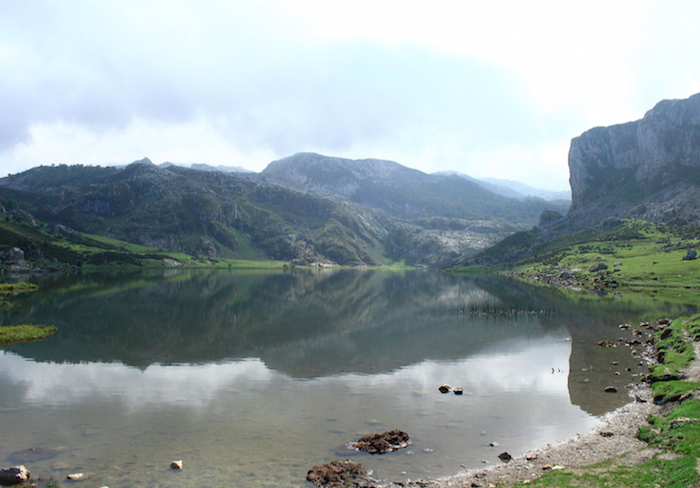 Het Ercina bergmeer in Asturië