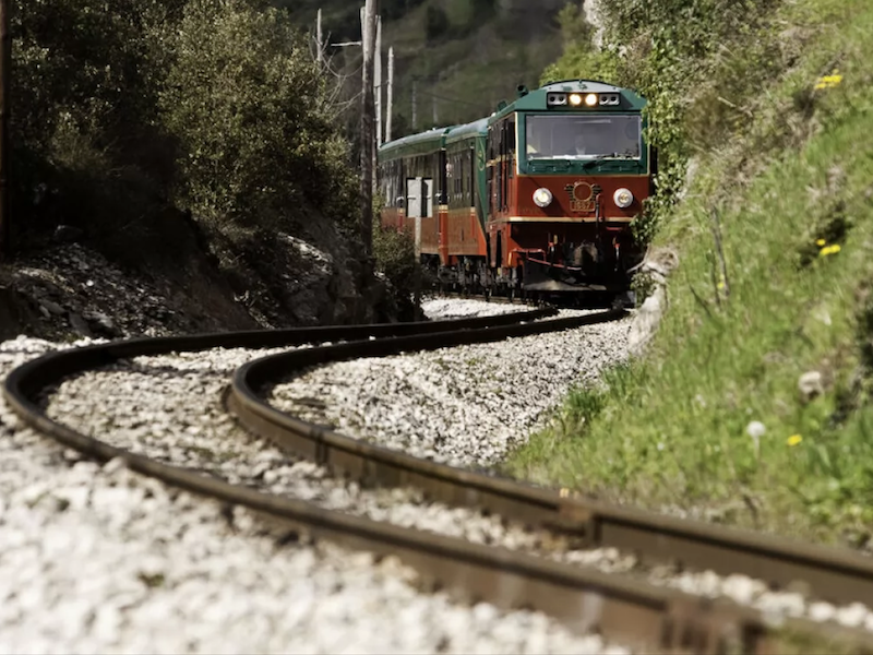 Luxe treinreis door Midden- en Noord-Spanje met de Expreso de la Roble trein