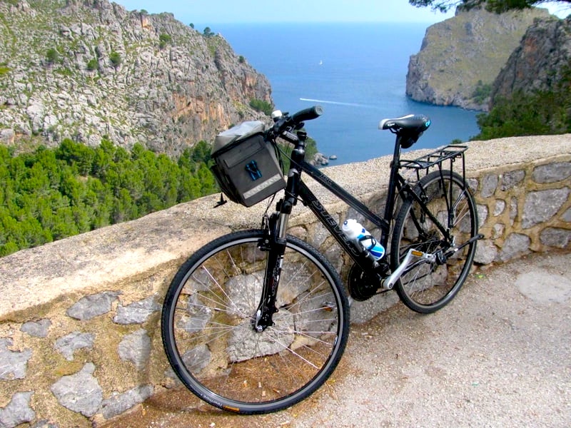 Ontspannen fietsen langs de kust van Mallorca
