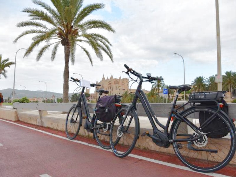 Fietsen door de hoofdstad Palma de Mallorca