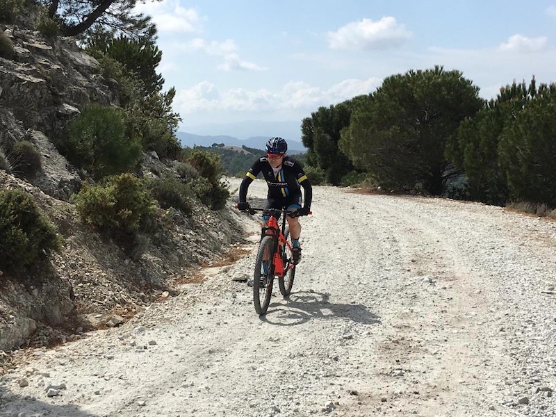 Fietsen in de Sierras de Almijara y Tejeda in Andalusië