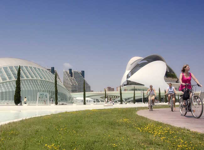 fietsen-turia-tuinen-valencia-Foto-VisitValencia.com copy.jpeg